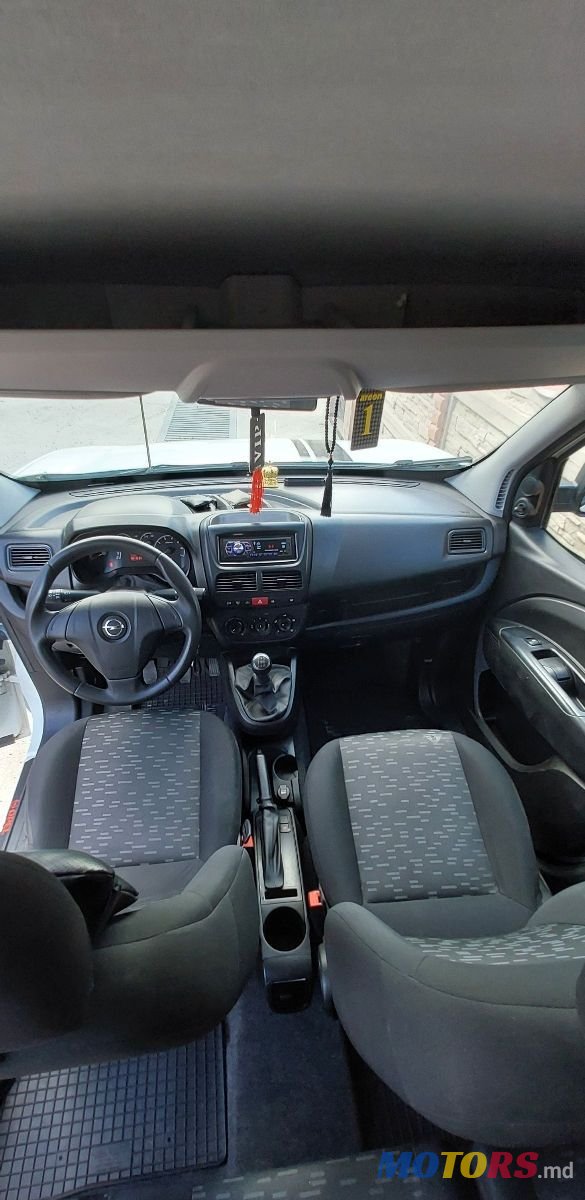 2017' Opel Combo photo #6