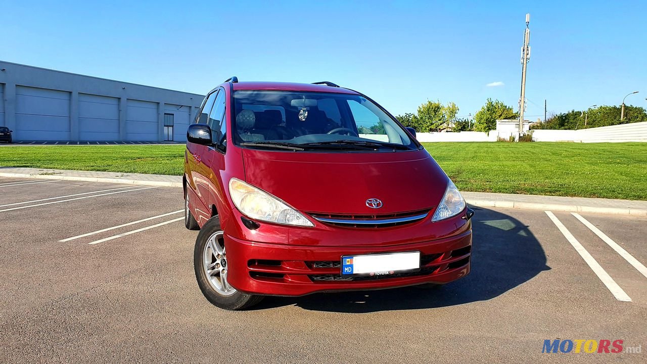 2002' Toyota Previa photo #5