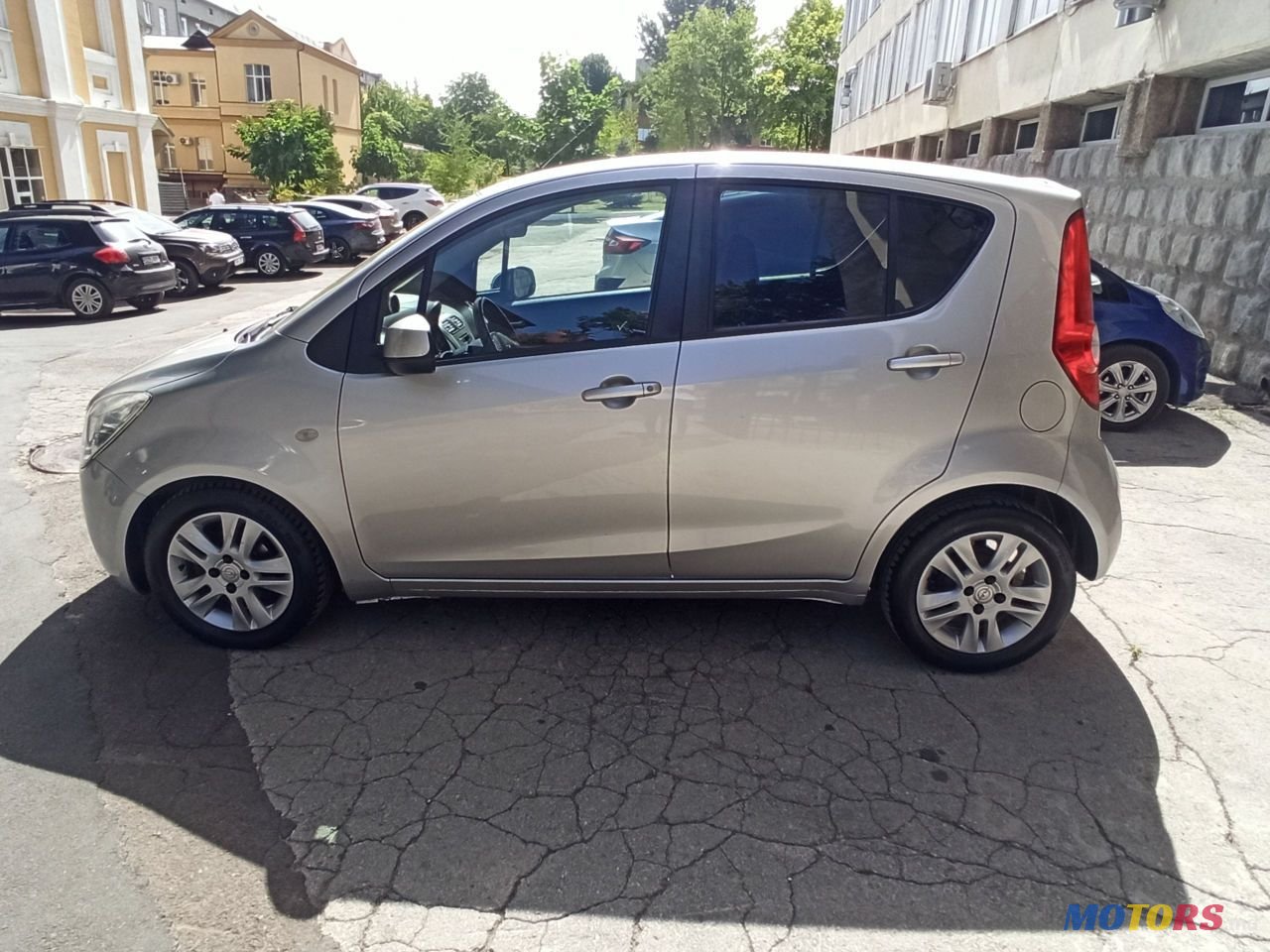 2011' Opel Agila photo #4