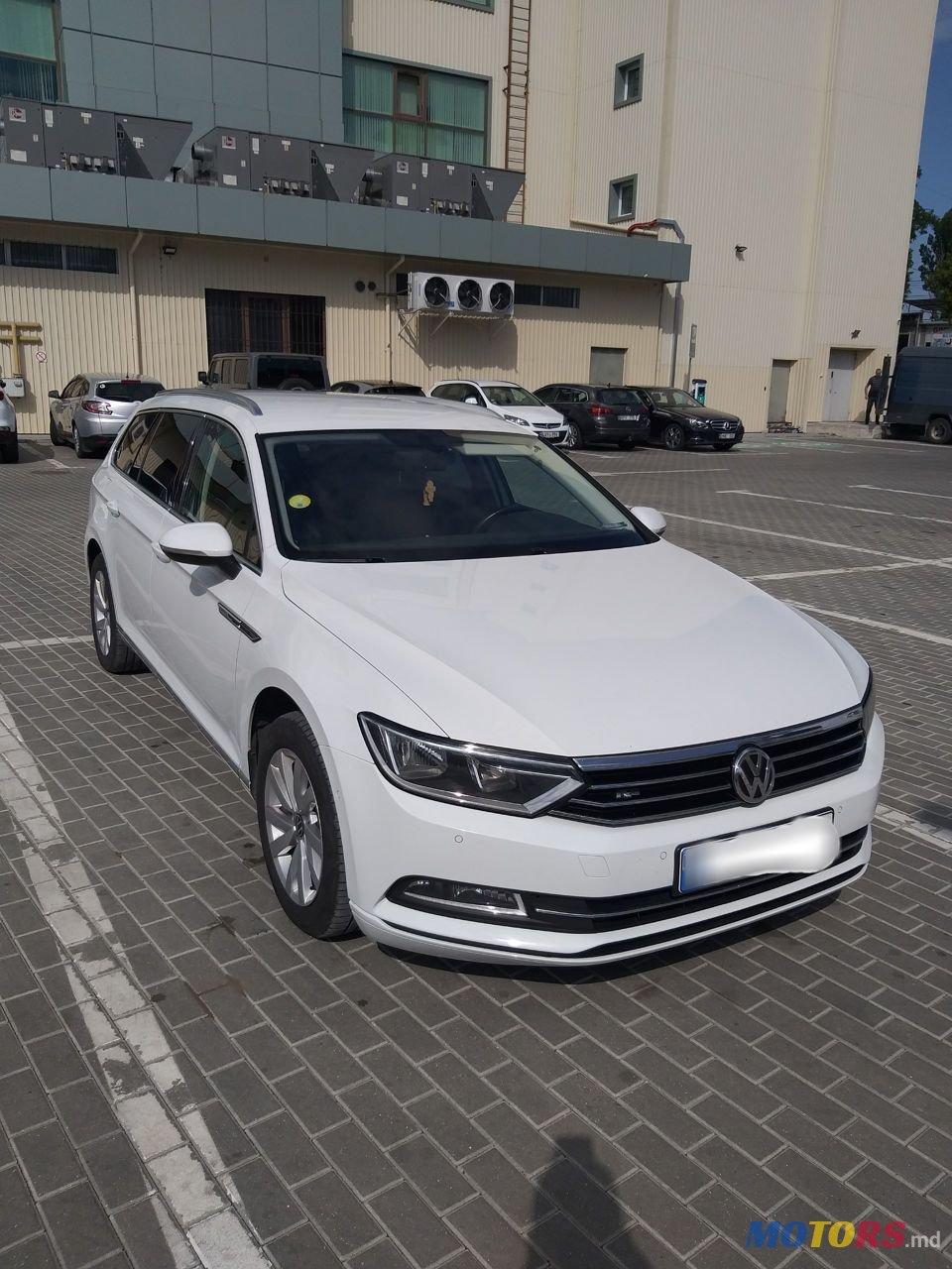 2015' Volkswagen Passat photo #1