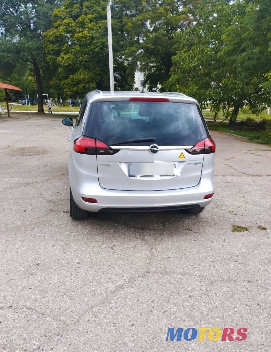 2012' Opel Zafira photo #5