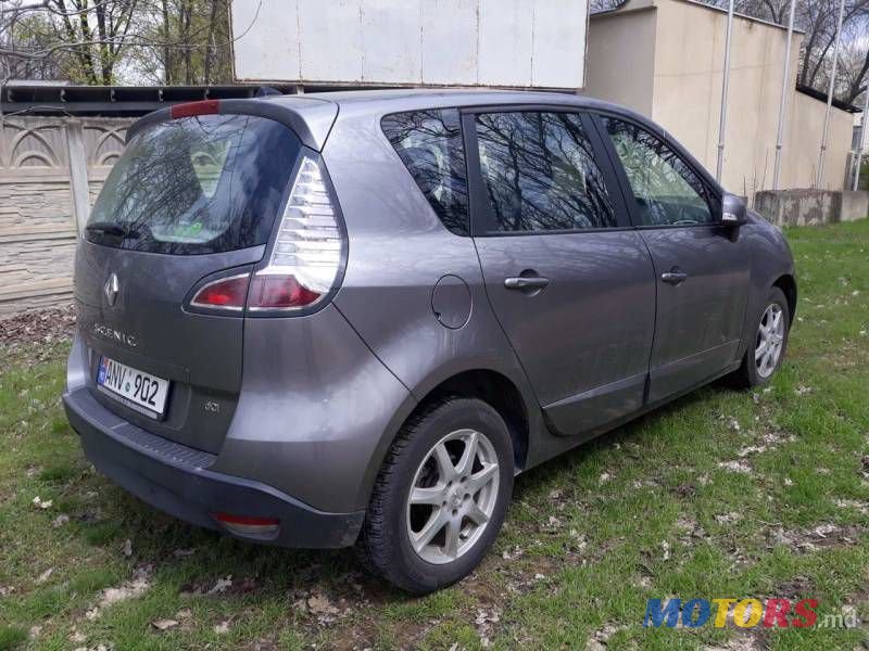 2013' Renault Scenic photo #4