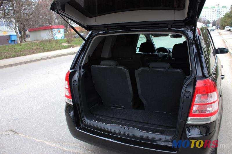 2008' Opel Zafira photo #5