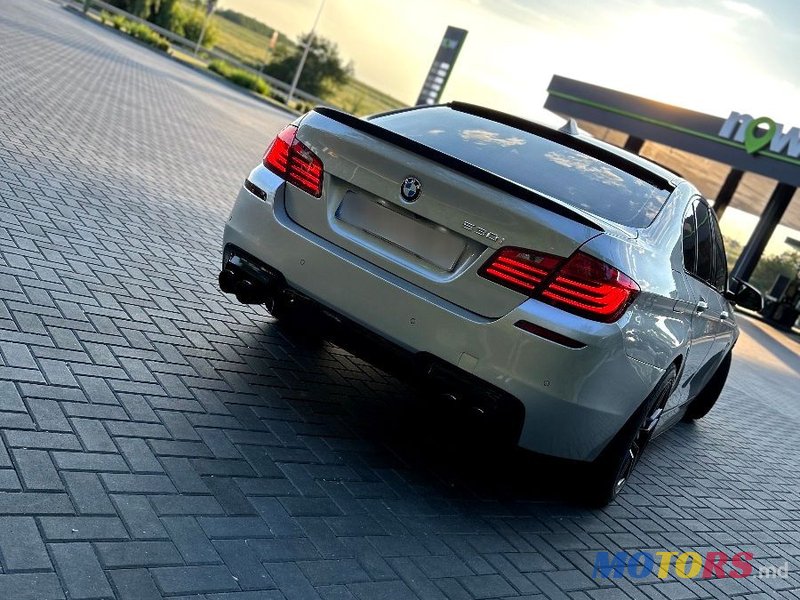 2015' BMW 5 Series photo #3