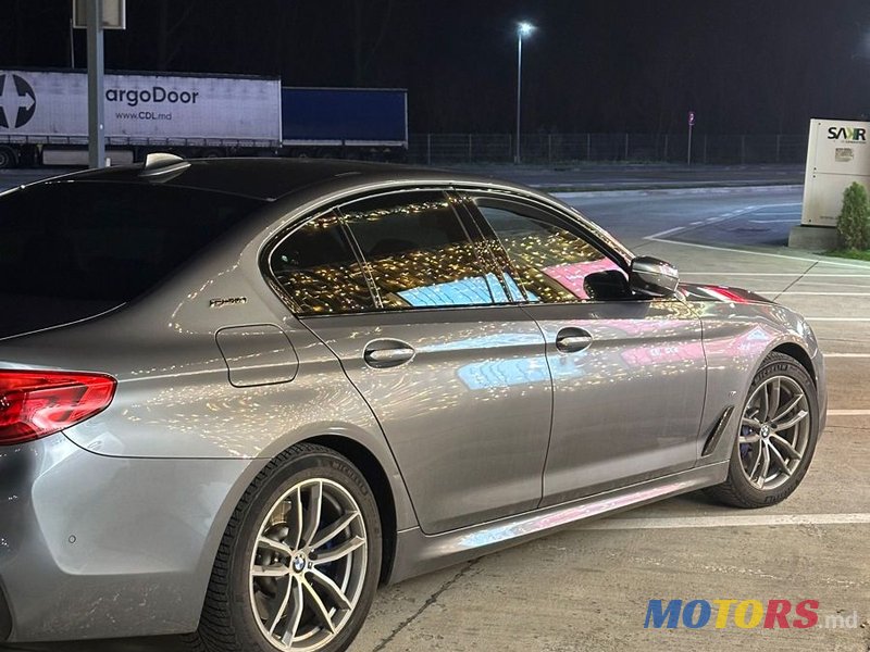 2018' BMW 5 Series photo #2