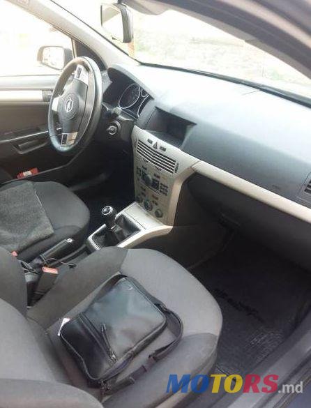 2008' Opel Astra photo #3