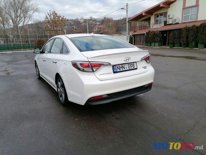 2015' Hyundai Sonata photo #4