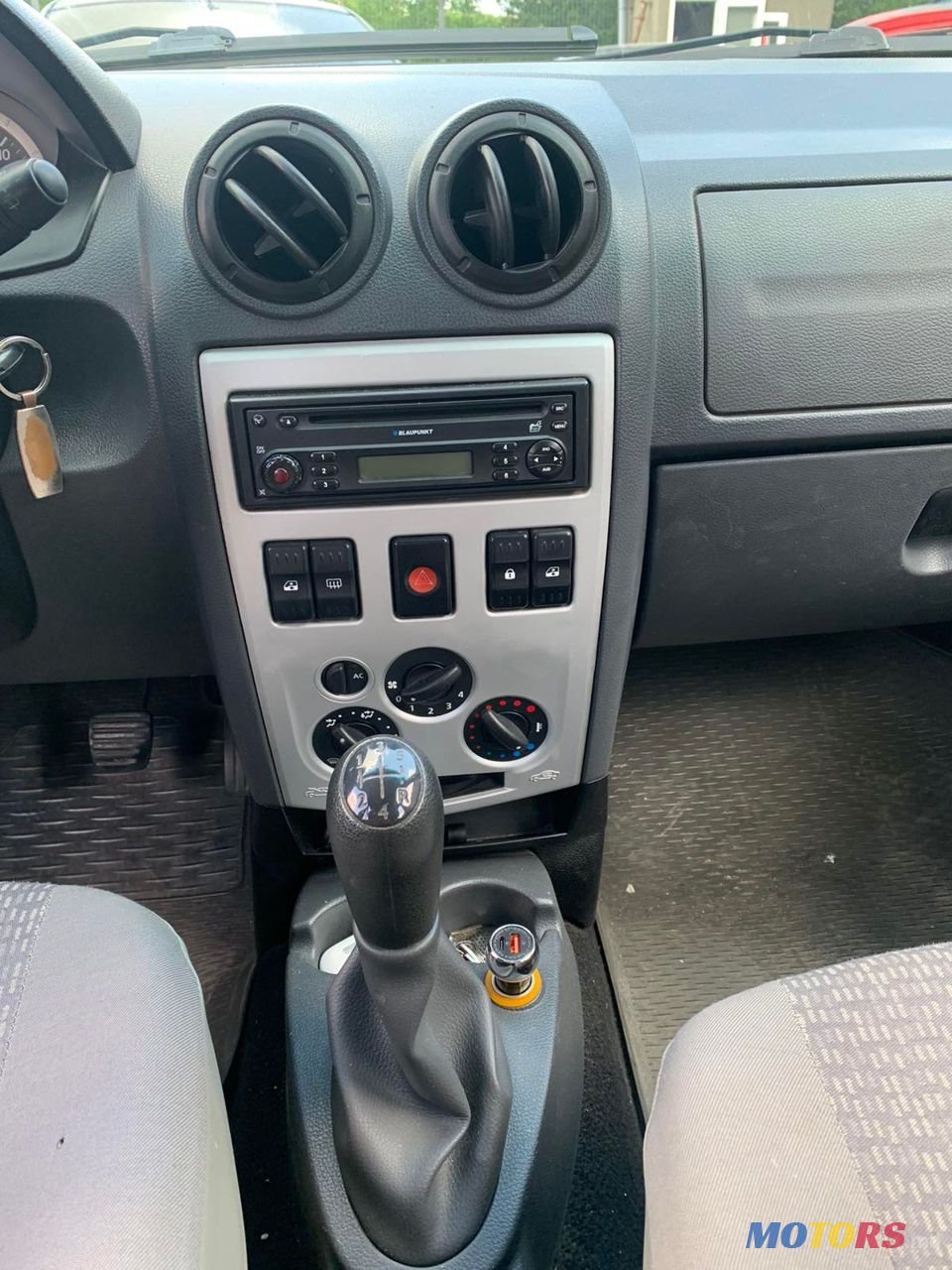 2008' Dacia Logan Mcv photo #4