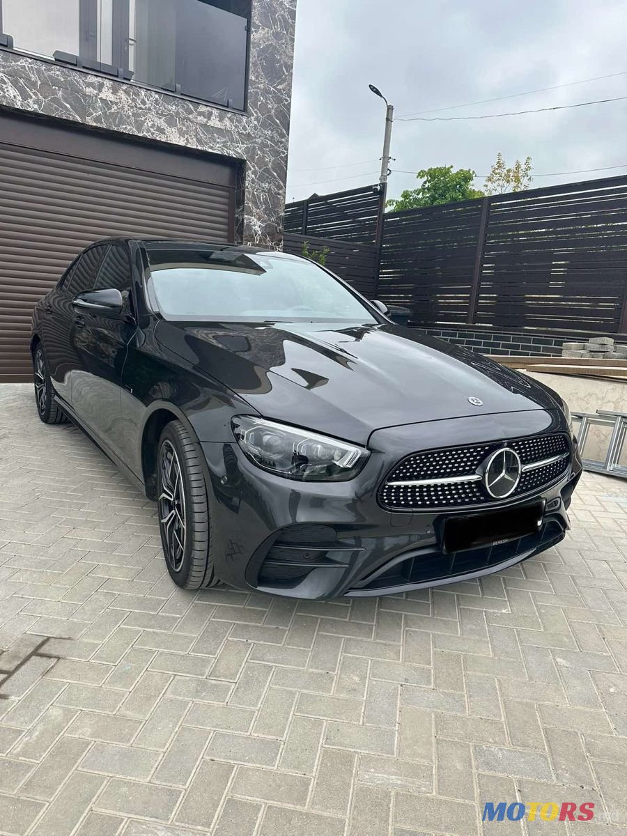 2021' Mercedes-Benz E-Class photo #1