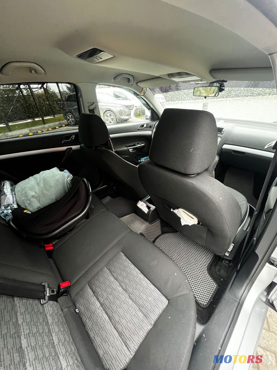 2011' Skoda Octavia photo #5