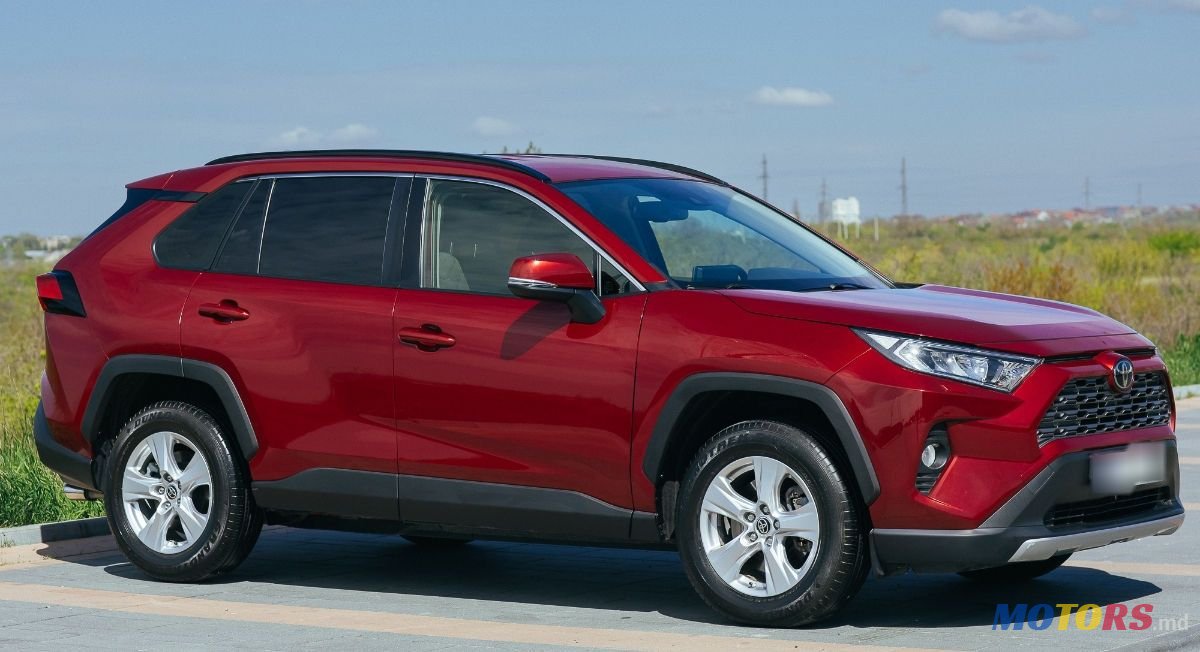 2021' Toyota RAV4 photo #3