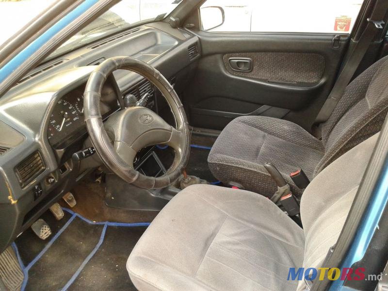 1993' Hyundai Pony photo #6