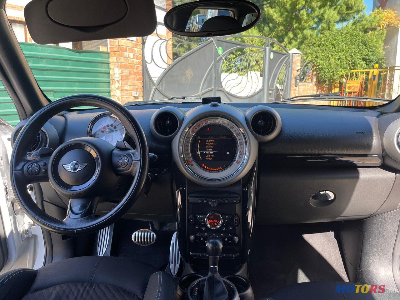 2012' MINI Cooper S photo #6