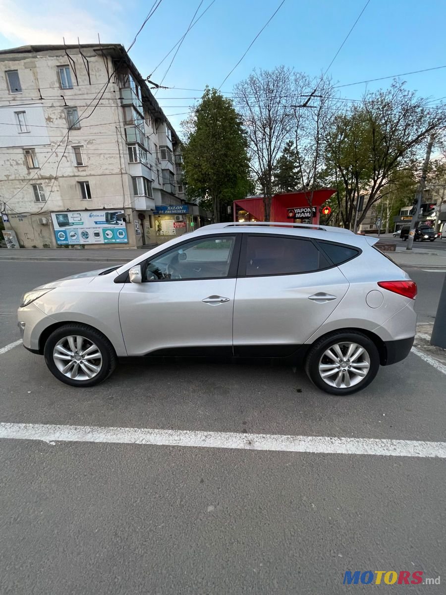 2012' Hyundai Tucson photo #4