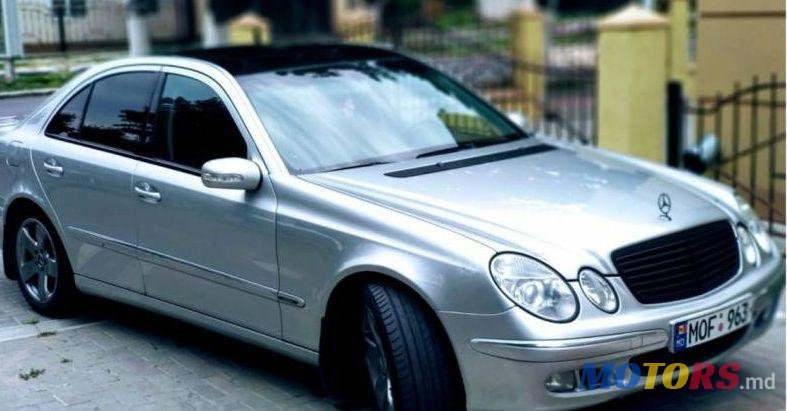 2004' Mercedes-Benz E photo #1