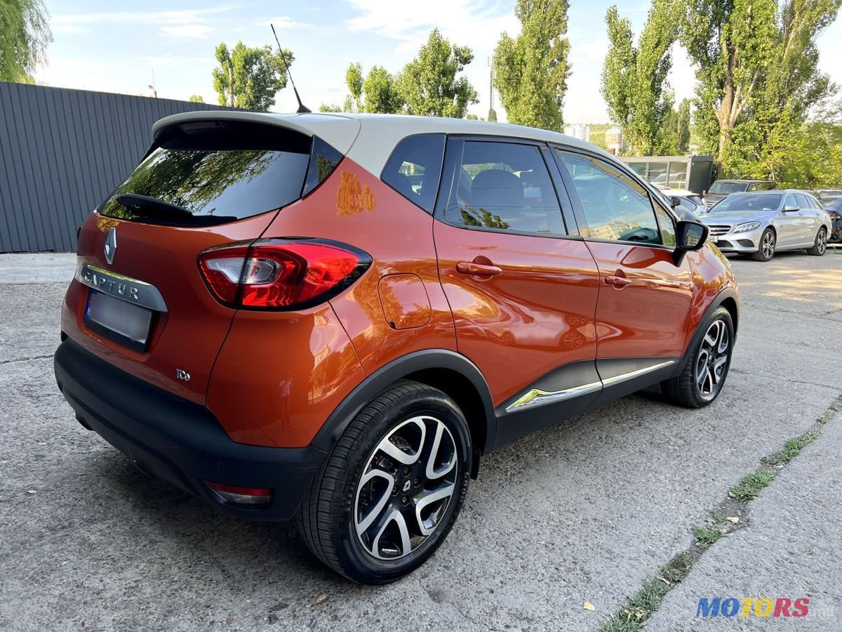 2015' Renault Captur photo #3