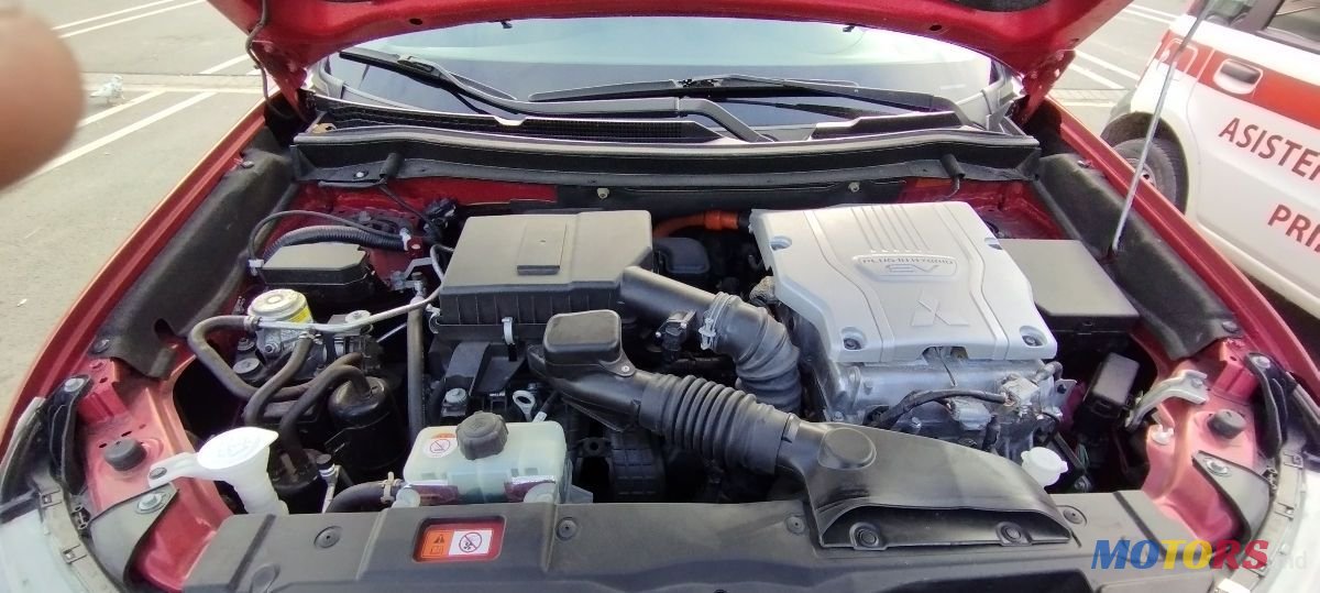 2021' Mitsubishi Outlander photo #5