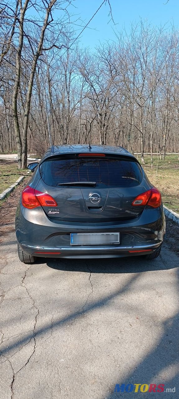 2015' Opel Astra photo #3