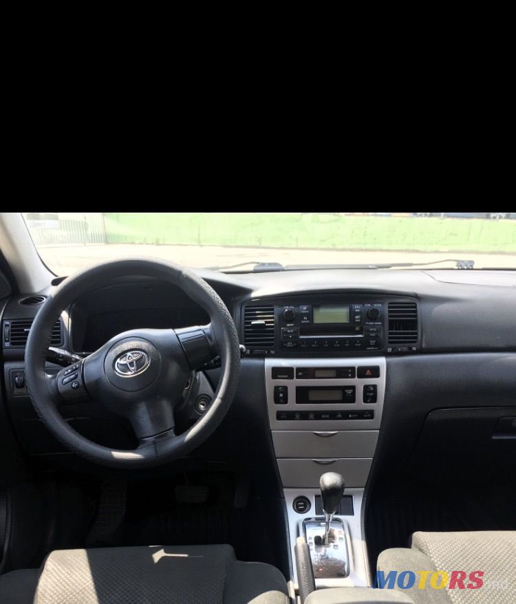 2005' Toyota Corolla photo #6