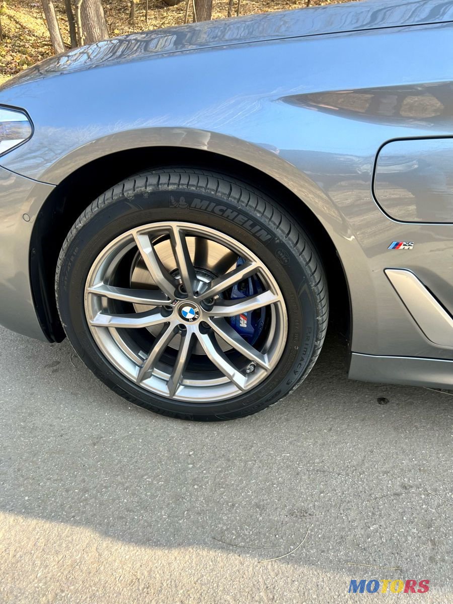 2020' BMW 5 Series photo #5