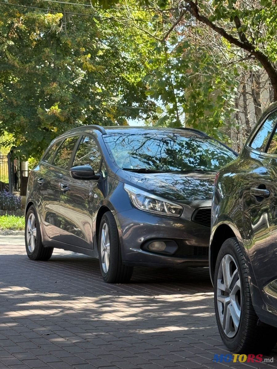 2013' Kia Ceed photo #6