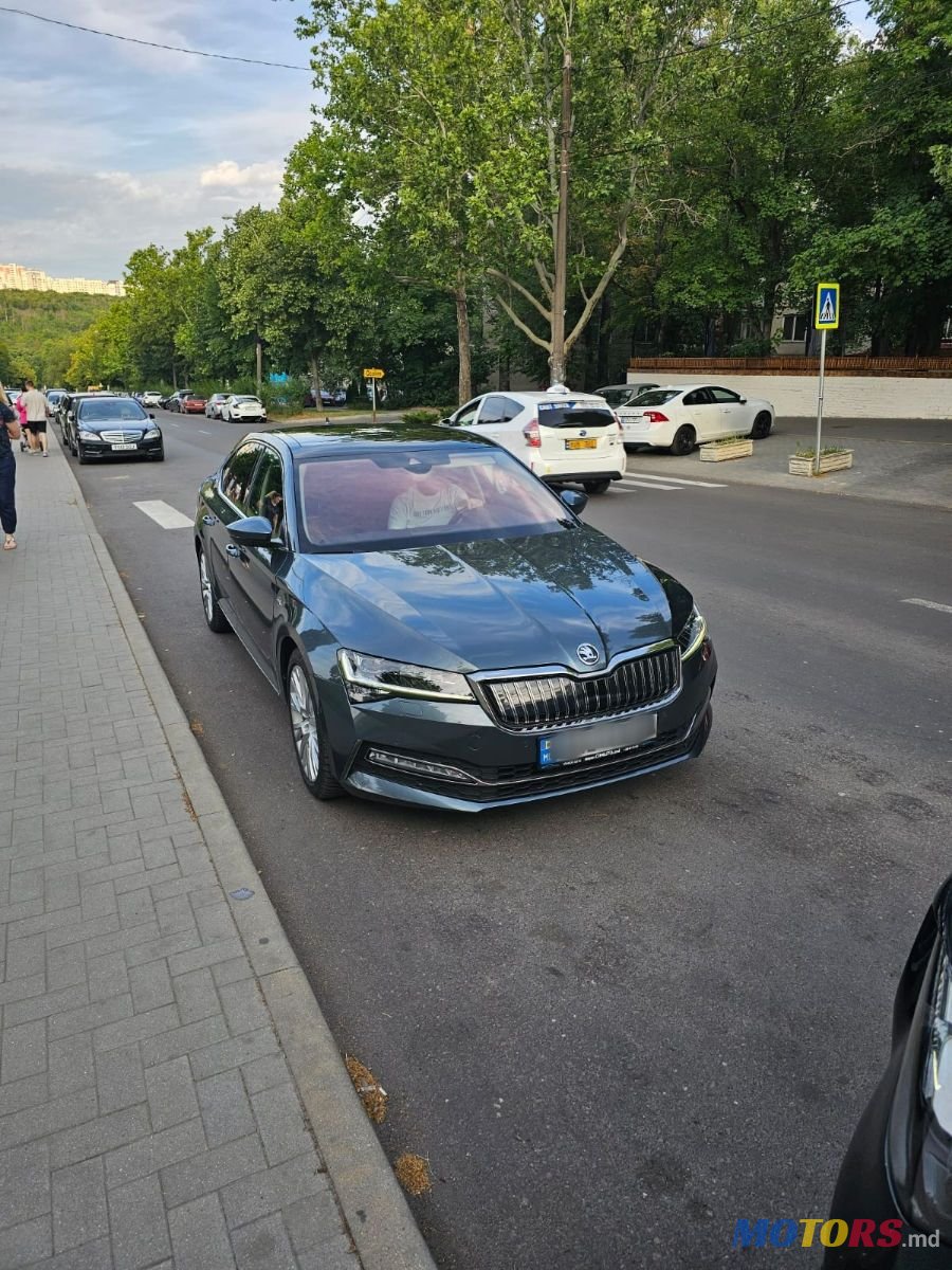 2020' Skoda Superb photo #1