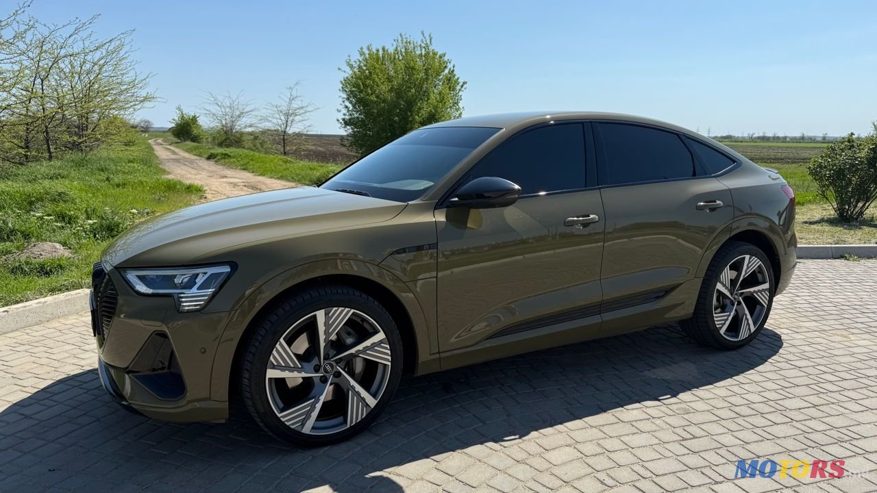 2021' Audi e-tron Sportback photo #1