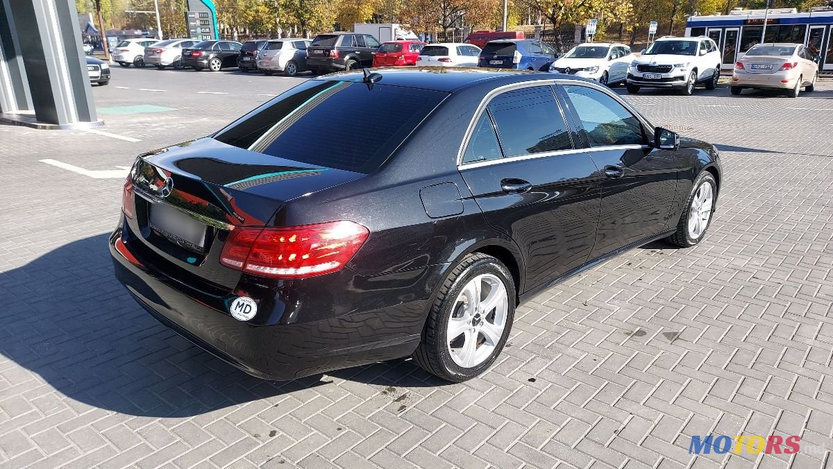 2014' Mercedes-Benz E Класс photo #3