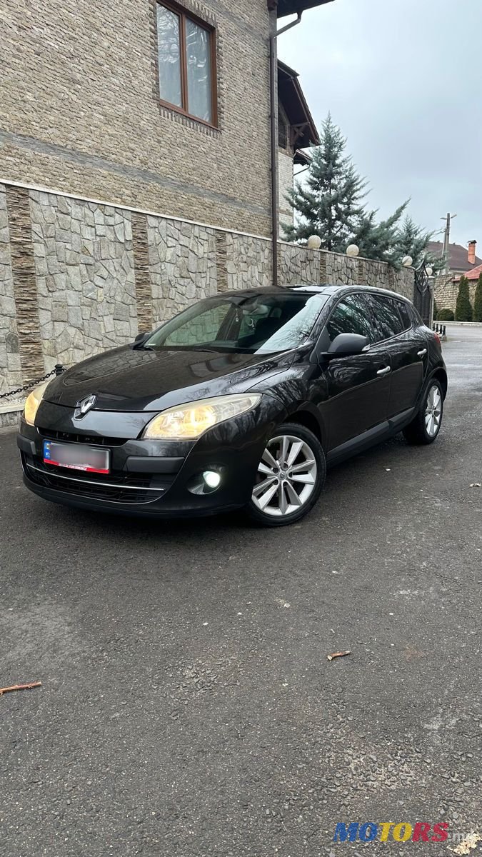 2010' Renault Megane photo #2