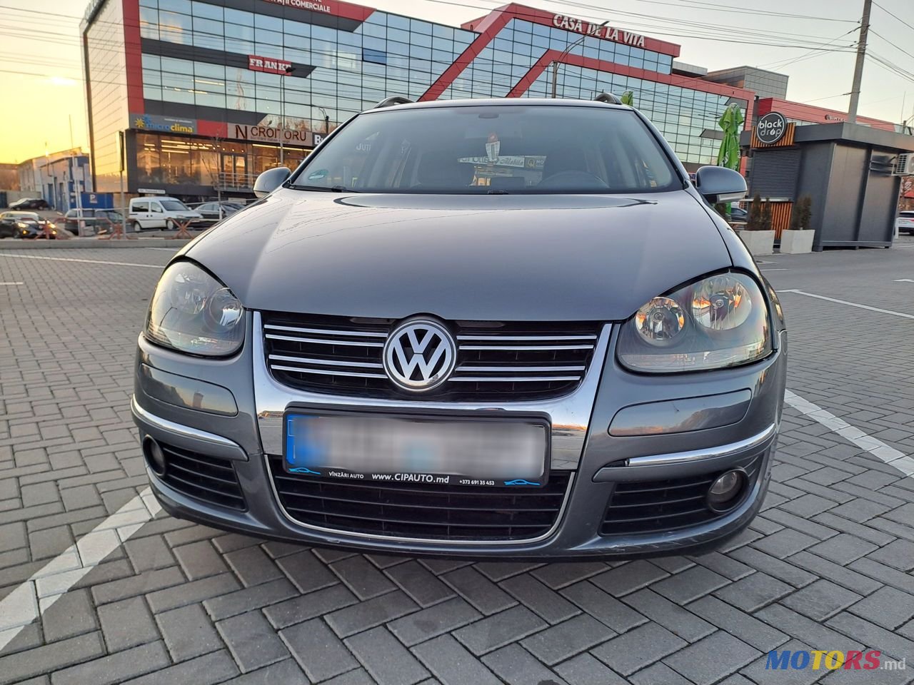 2008' Volkswagen Golf photo #1