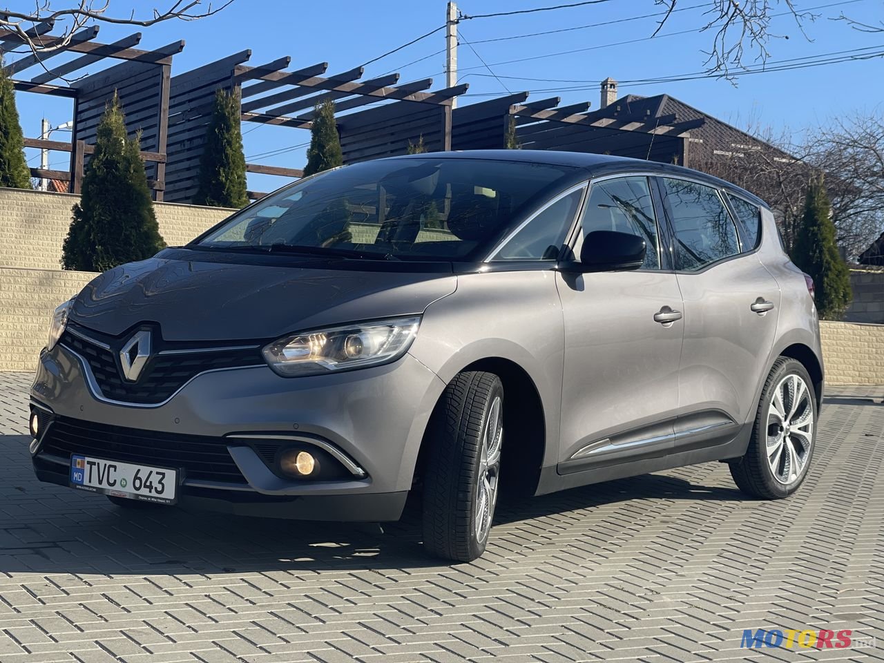 2017' Renault Scenic photo #1