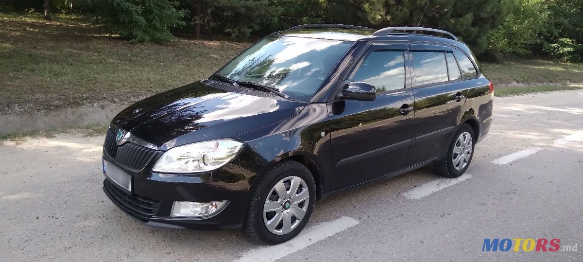 2011' Skoda Fabia photo #1