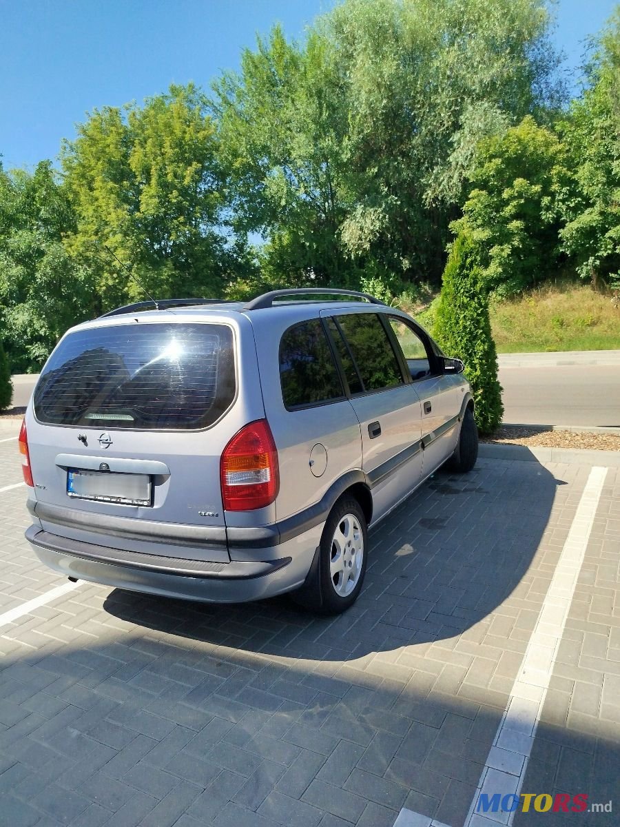 2005' Opel Zafira photo #2