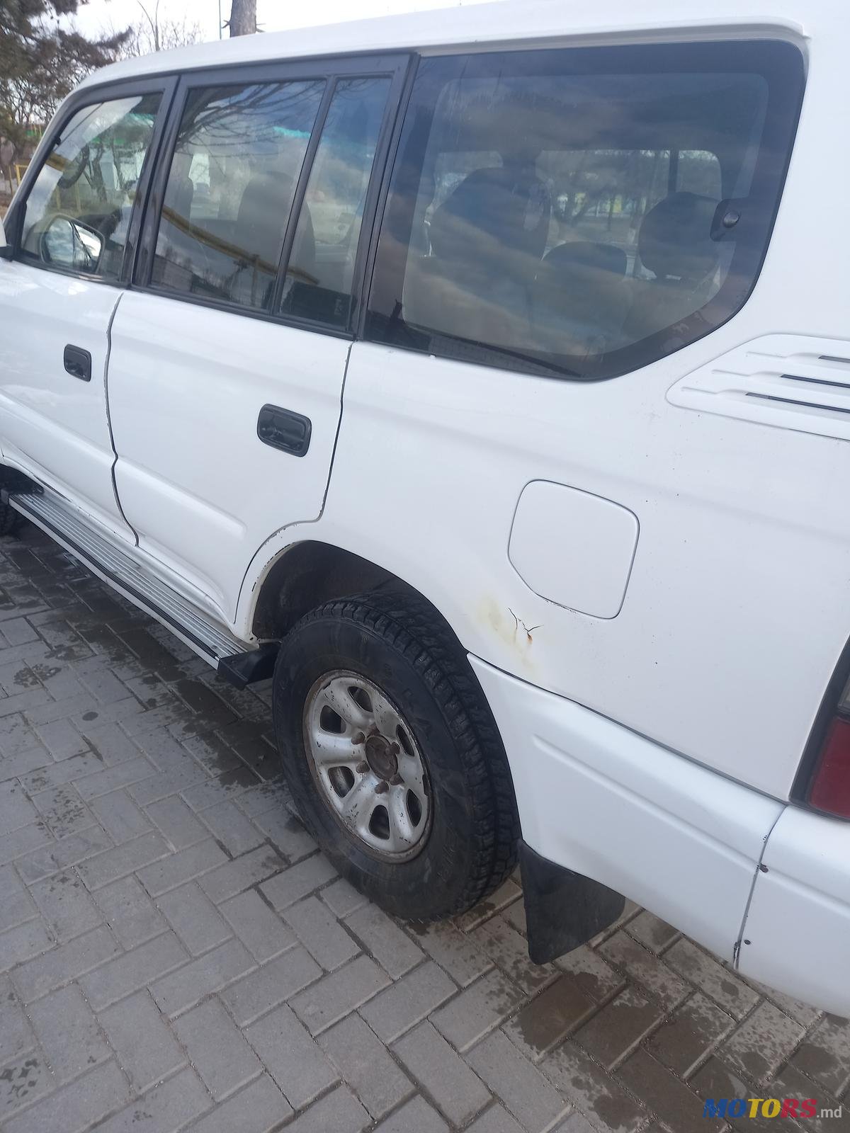 2000' Toyota Land Cruiser Prado photo #1