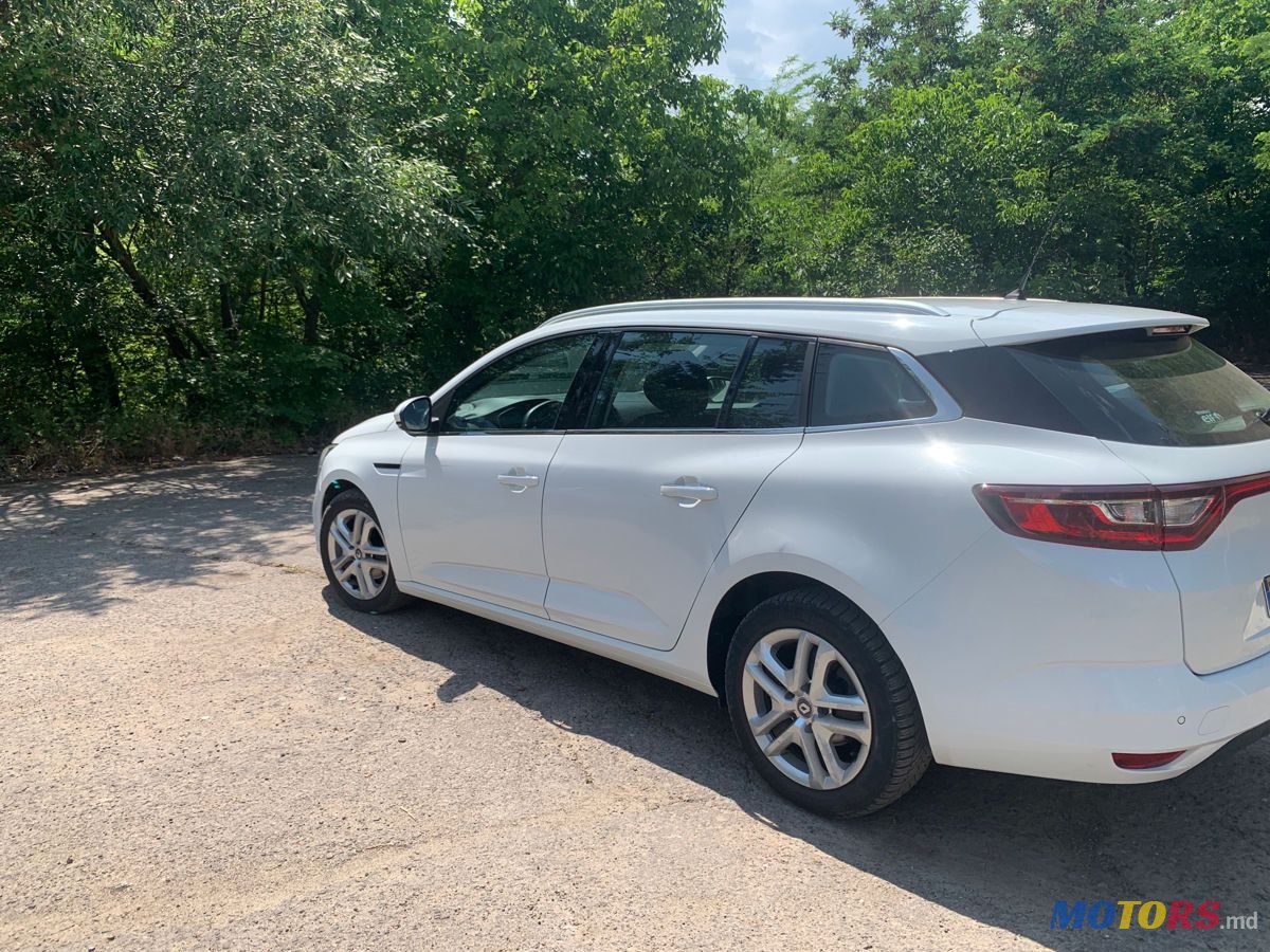 2016' Renault Megane photo #5