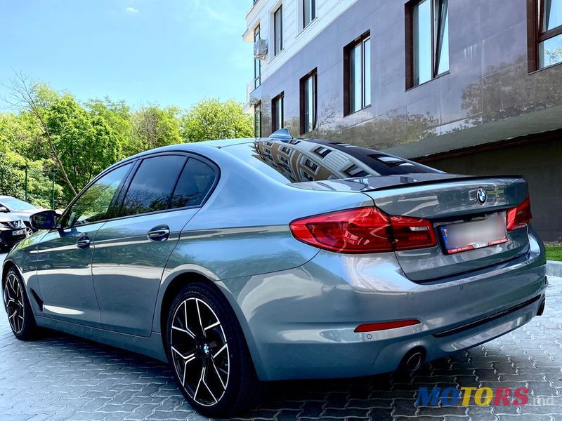 2018' BMW 5 Series photo #4