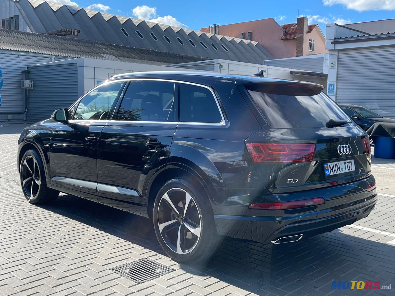 2016' Audi Q7 photo #6