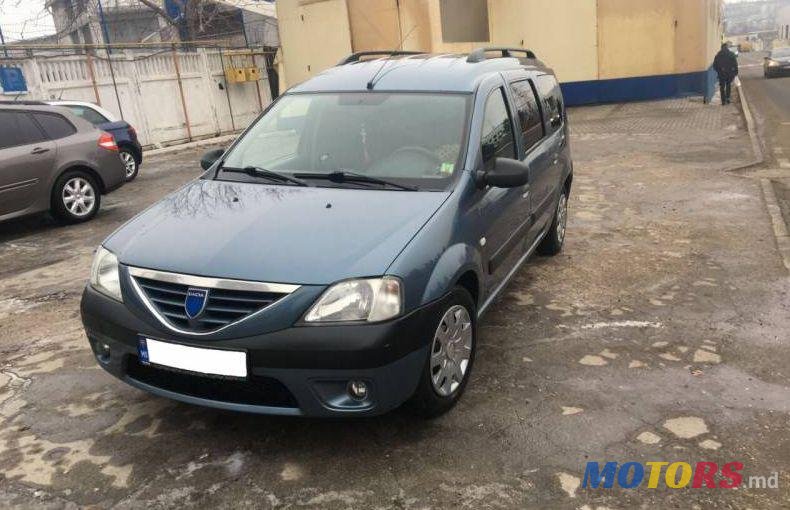 2007' Dacia Logan Mcv photo #1