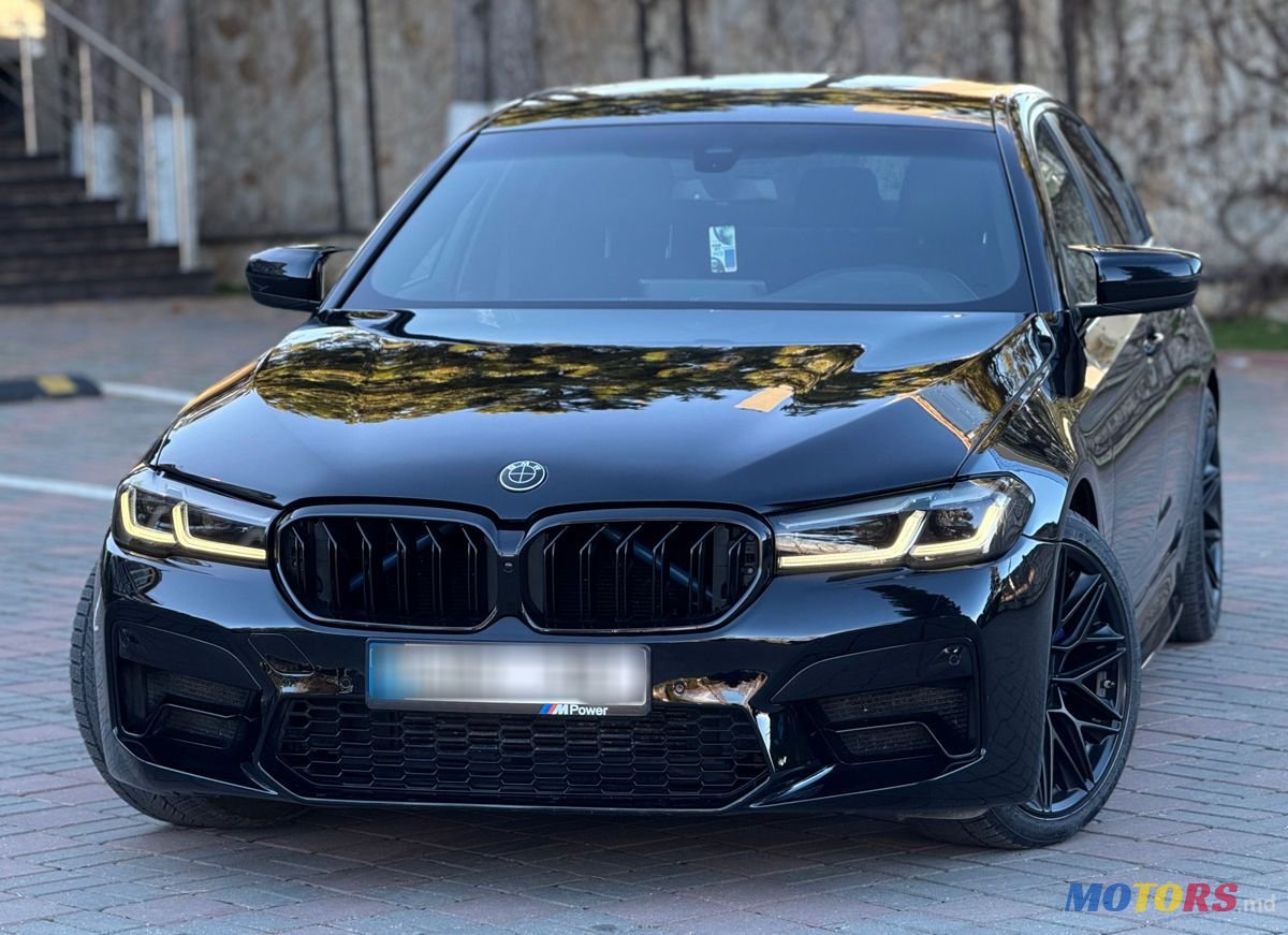 2021' BMW 5 Series photo #2