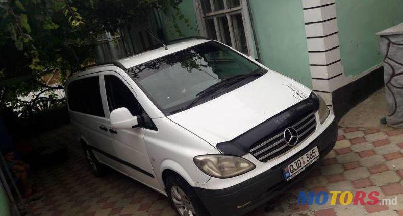 2004' Mercedes-Benz Vito photo #1