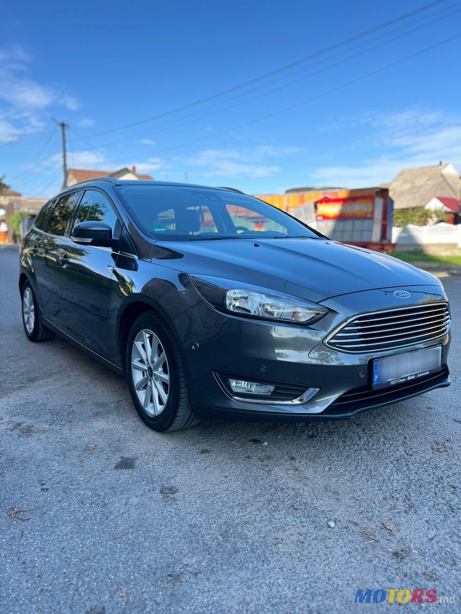 2016' Ford Focus photo #2