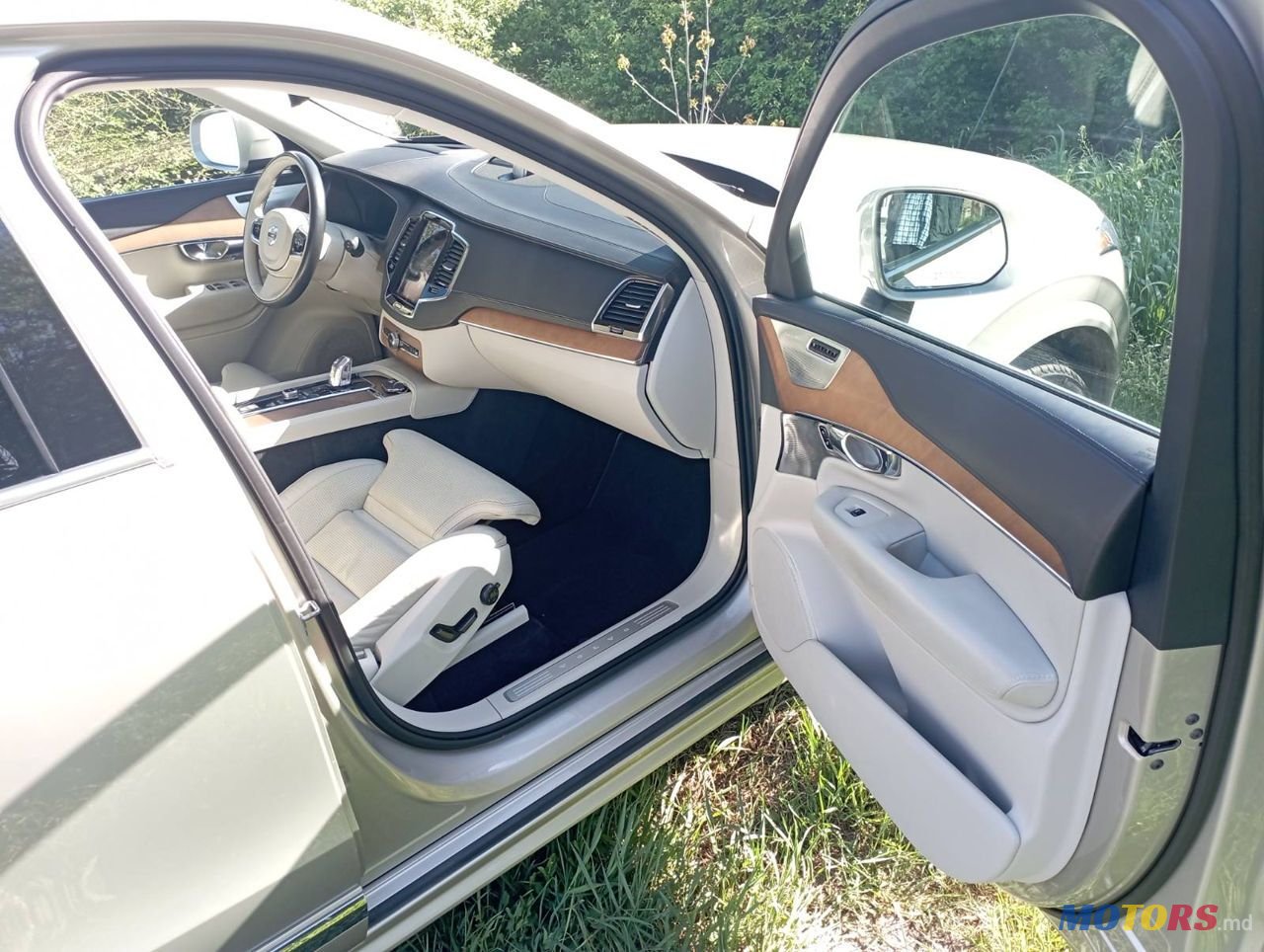 2016' Volvo XC90 photo #6