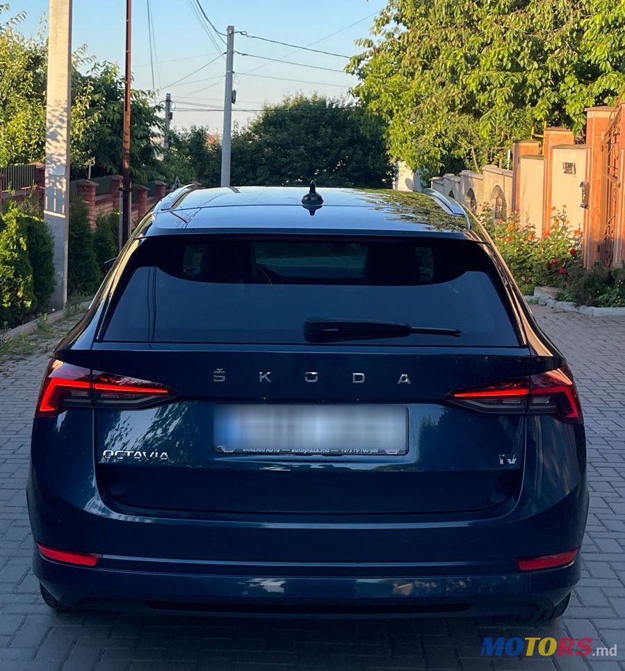 2021' Skoda Octavia photo #2