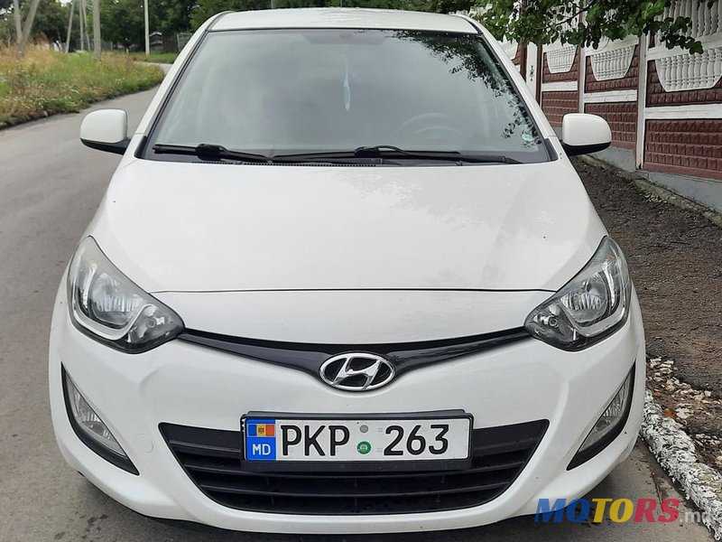 2013' Hyundai i20 Drive Eco photo #7