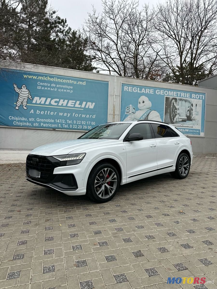 2022' Audi Q8 photo #1