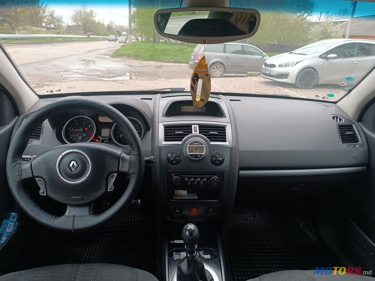 2007' Renault Megane photo #2