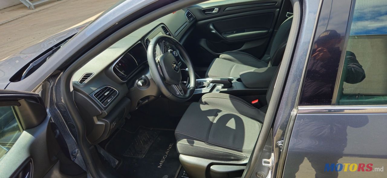 2020' Renault Megane photo #6