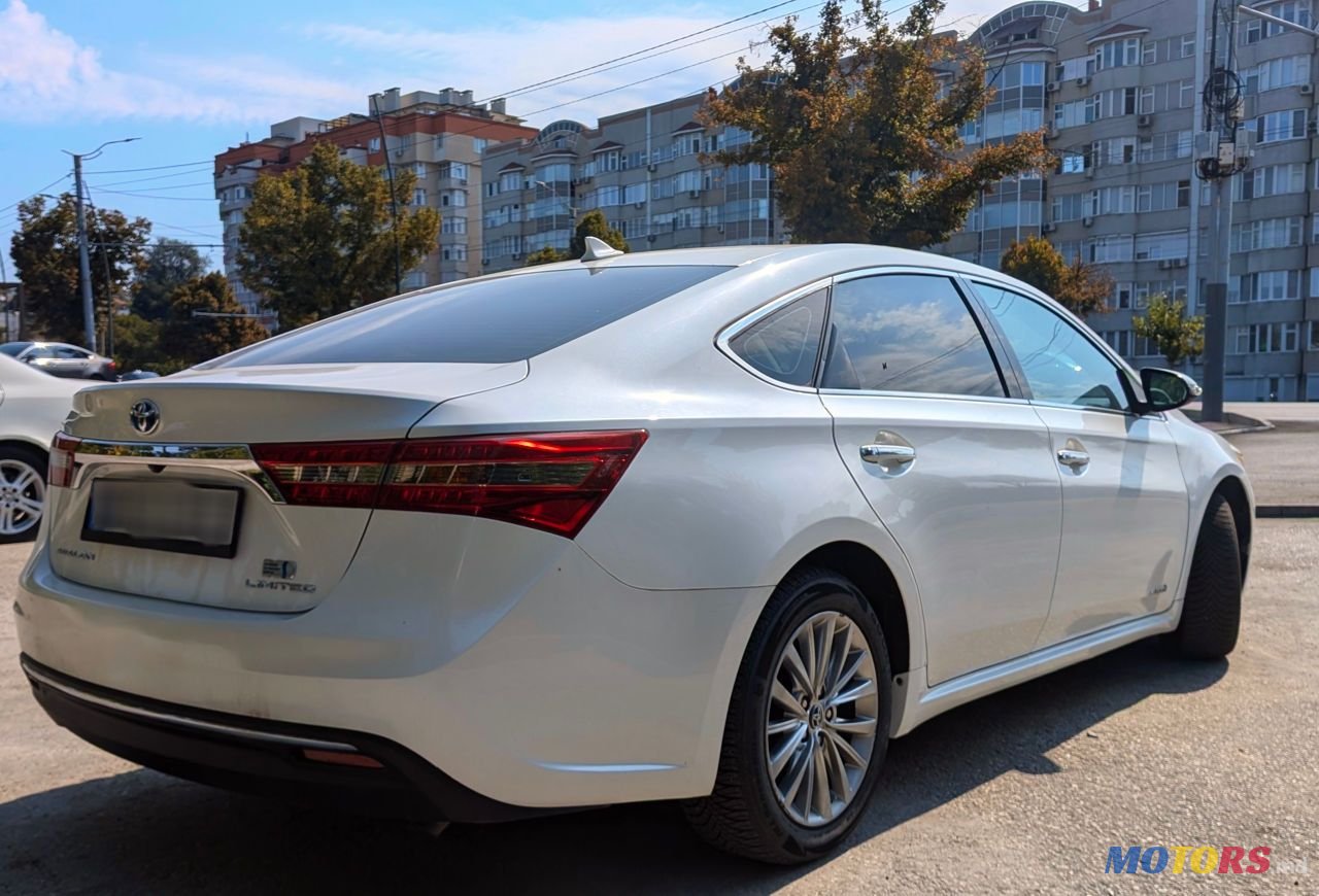 2017' Toyota Avalon photo #5