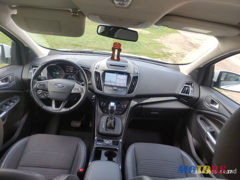 2017' Ford Kuga photo #5