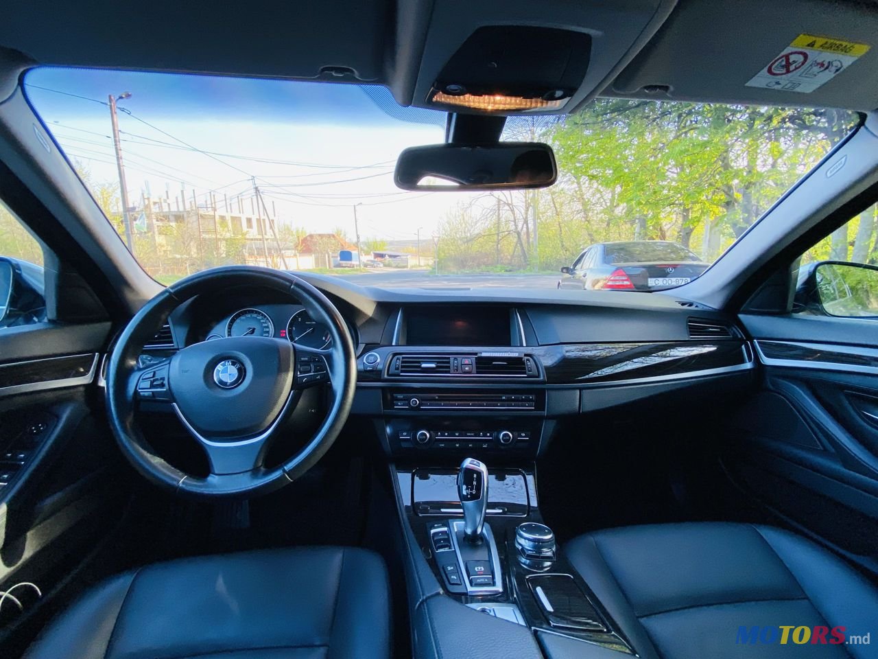 2015' BMW 5 Series photo #5